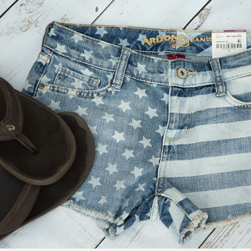Arizona Shortie Shorts